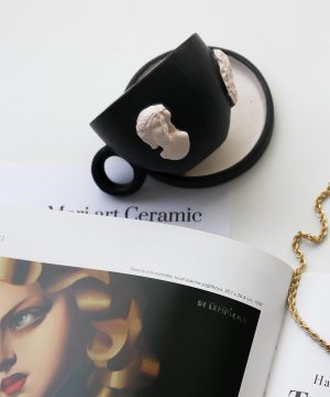 Black & White Cup