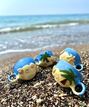 Palm and Seashells Cup